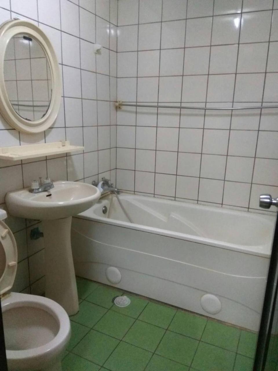 Hua Bin Hotel Yilan Luaran gambar