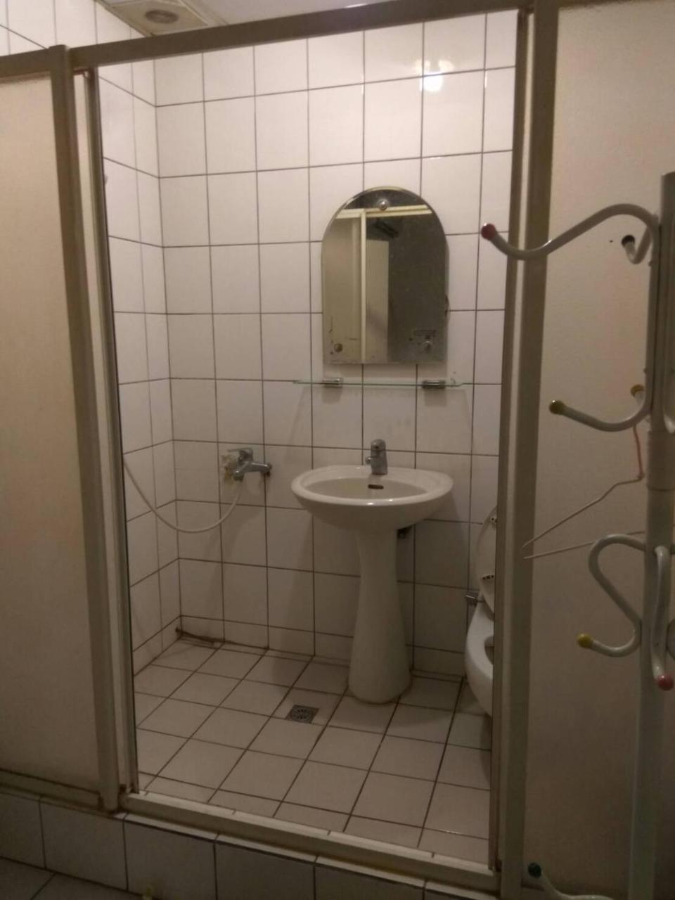Hua Bin Hotel Yilan Luaran gambar