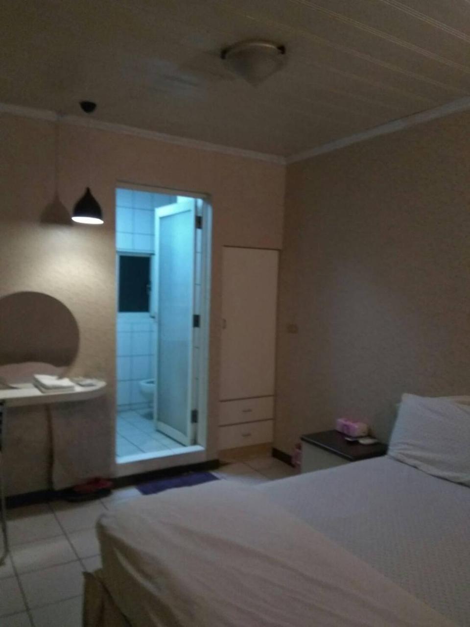 Hua Bin Hotel Yilan Luaran gambar