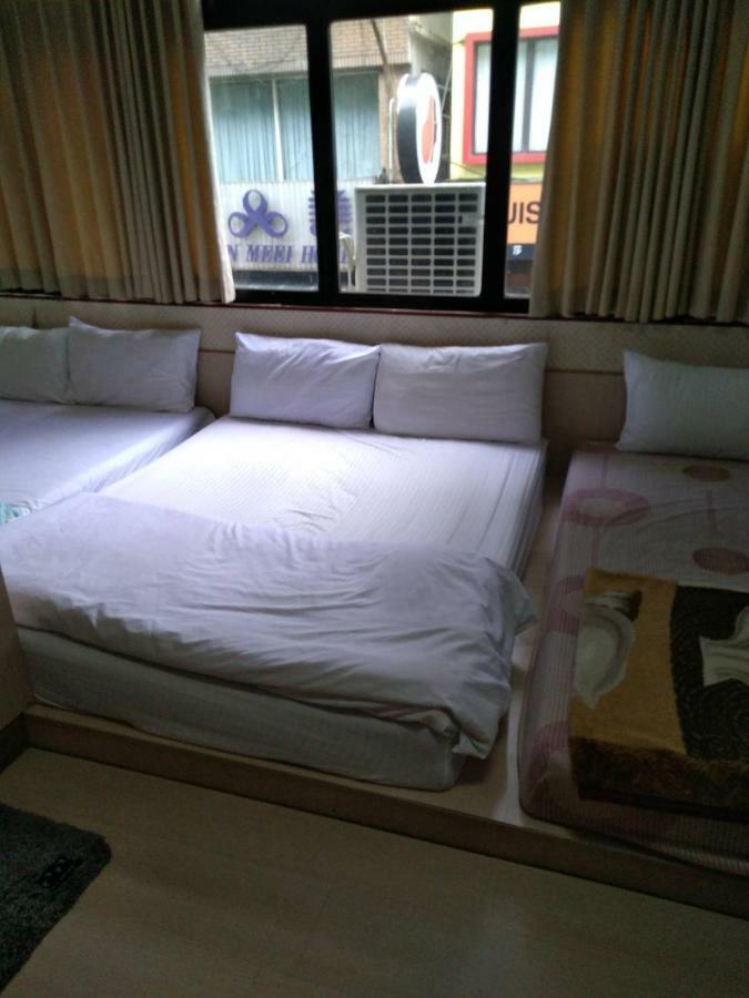 Hua Bin Hotel Yilan Luaran gambar