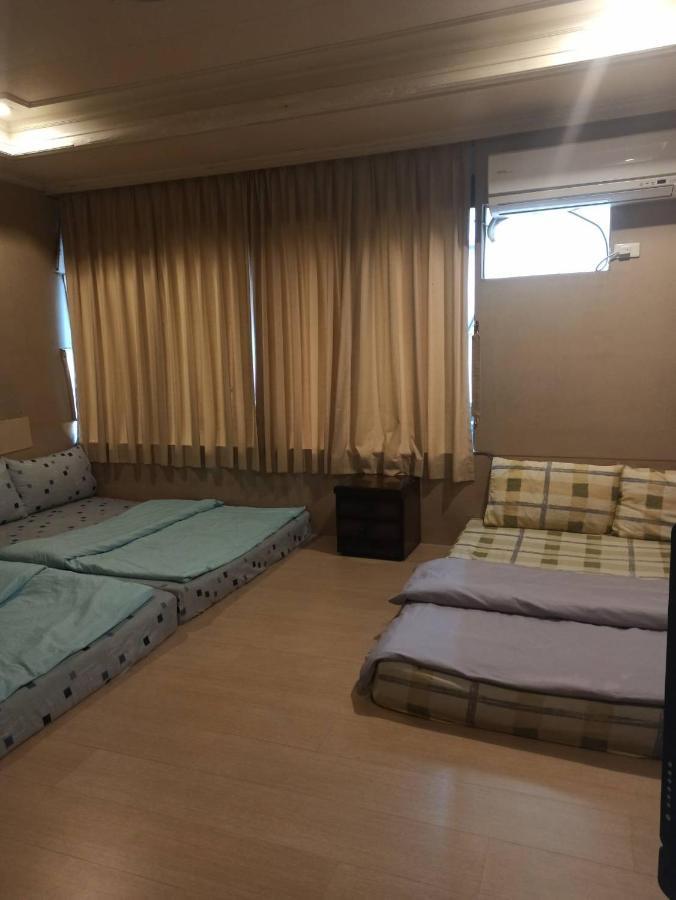 Hua Bin Hotel Yilan Luaran gambar